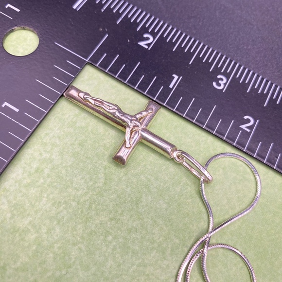 .925 ITALY Silver Crucifix Necklace On Chain Unisex Christian Religious Jesus - Picture 4 of 9